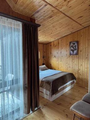 M&M Guest House